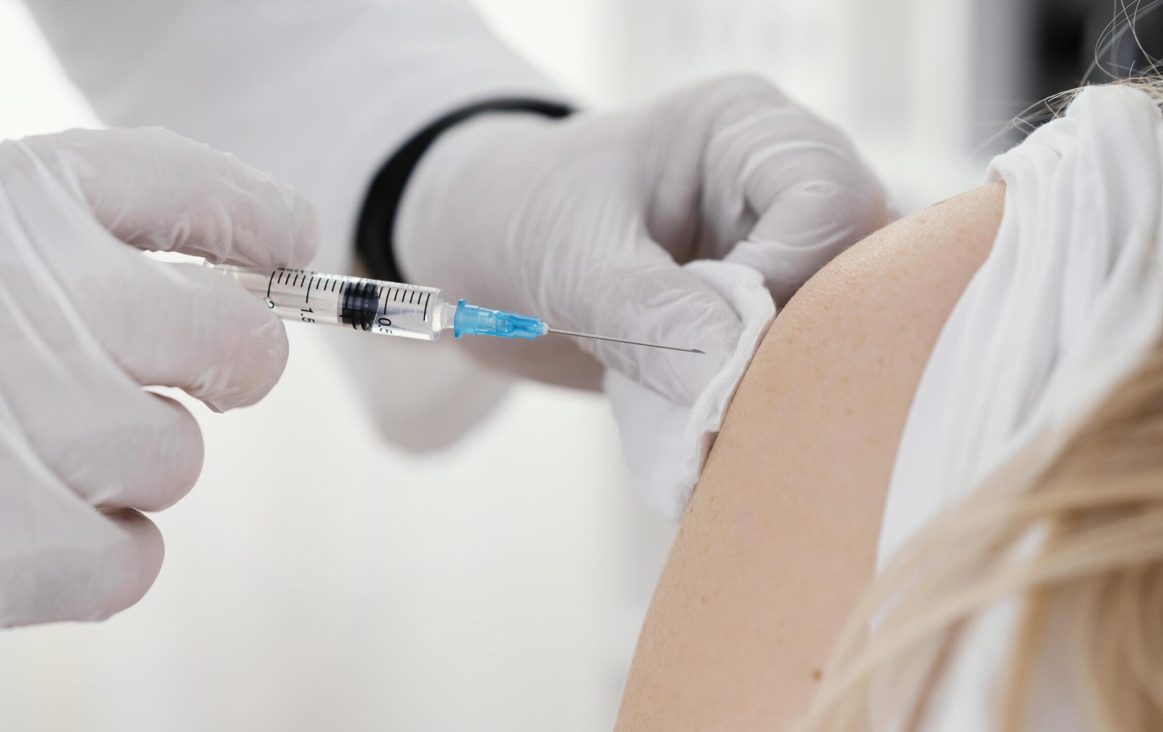 Проведення вакцинації